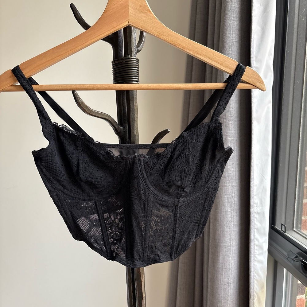 Elegant Black Lace Corset